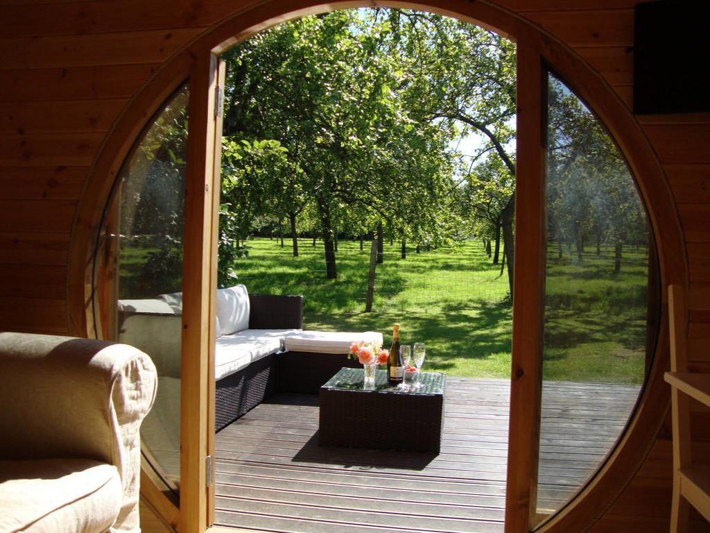 Orchard Farm Luxury Glamping And Campsite Гластонбери Экстерьер фото